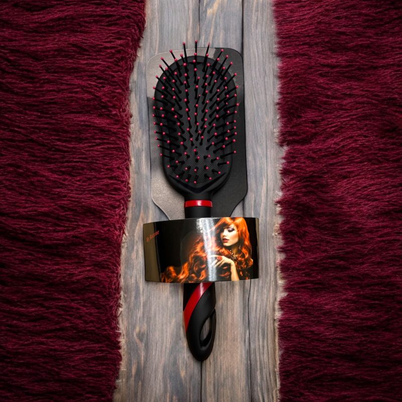 Perie profesională By Rozane – design elegant pentru descurcare eficientă și styling fără efort