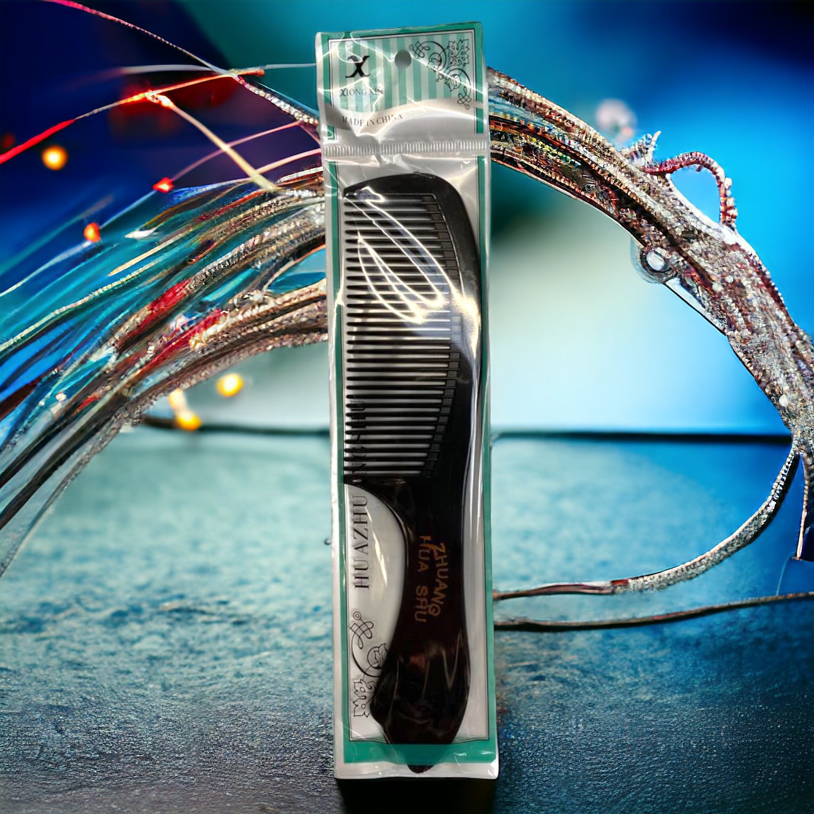 Pieptene profesional cu mâner curbat