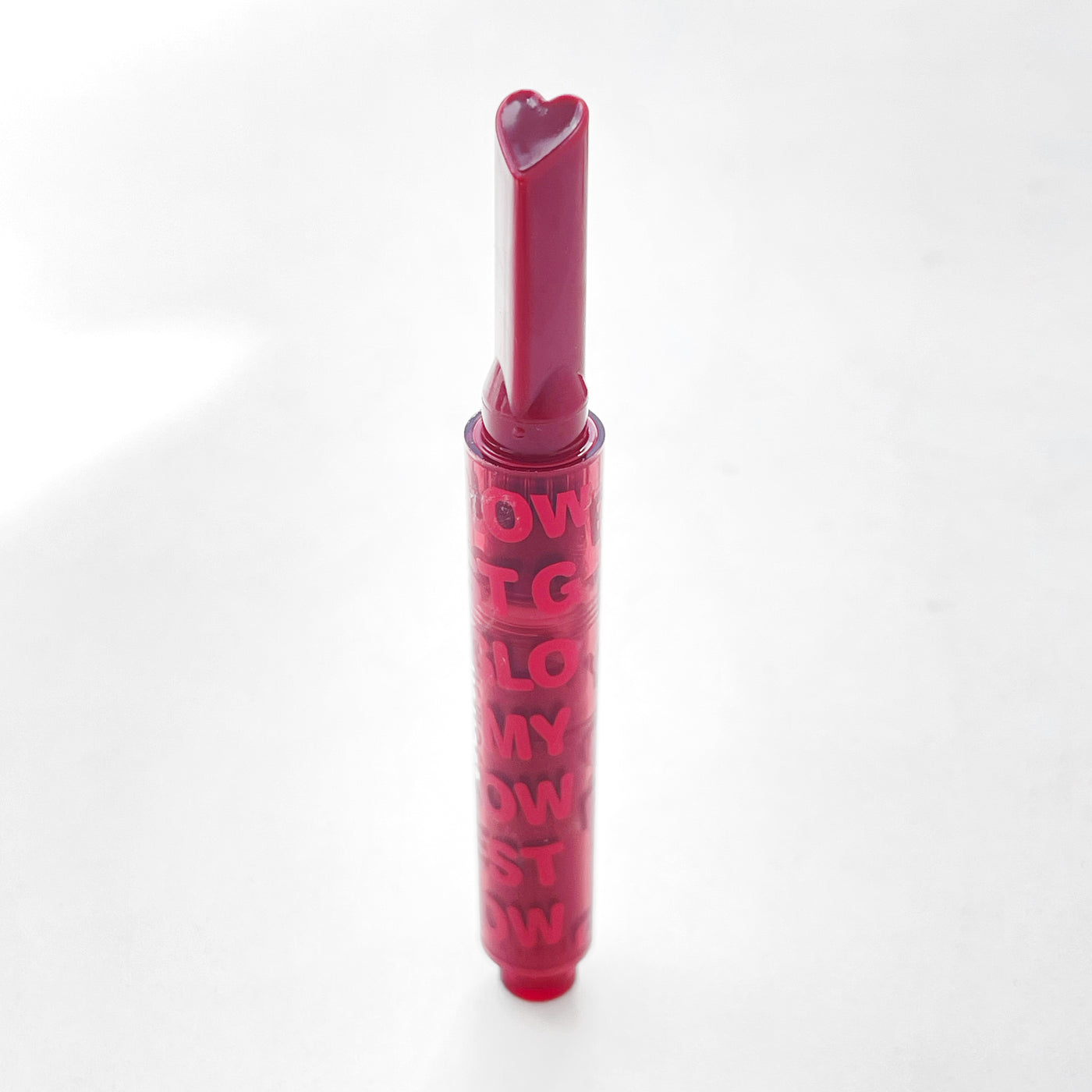 Ruj mat tip pix pentru buze – Ushas 2343 | Finish catifelat, aplicare precisă - imagine 3