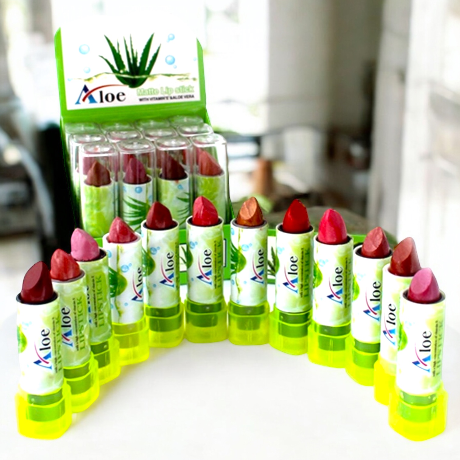 Ruj solid cu Aloe Vera – Hidratare + culoare într-un singur produs | Set de 12 bucăți