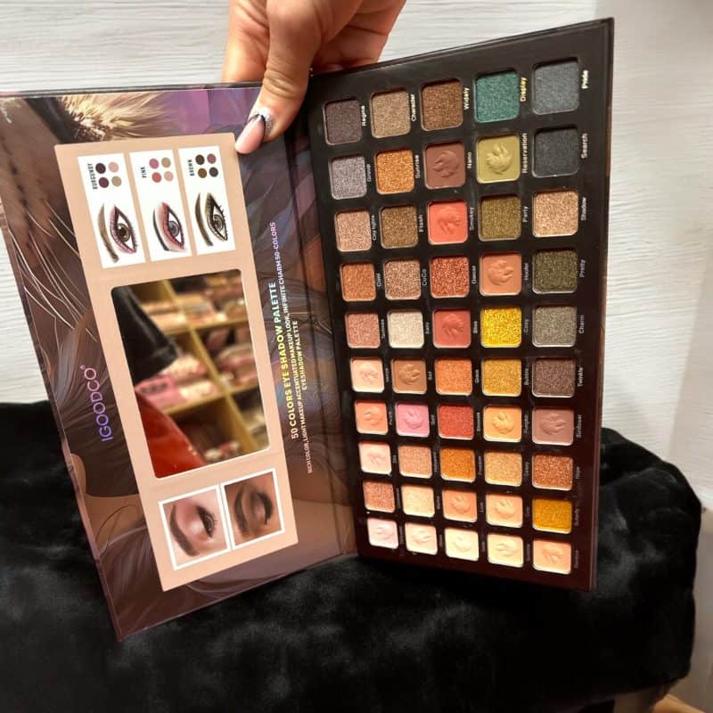 Paletă farduri ochi IGOODCO – Wild Girl Fashion & Beauty – 50 culori – Cod 3046