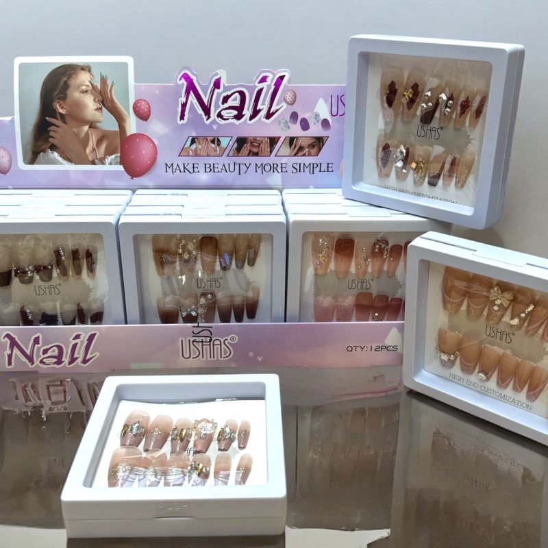 Unghii false autoadezive cod 619 marca Ushas set 12 bucati in cutie eleganta