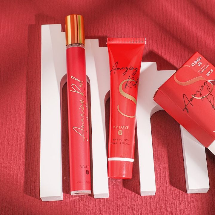 Set Cadou “Amazing Red” – Apă de Toaletă 35ml + Loțiune de Corp 35ml