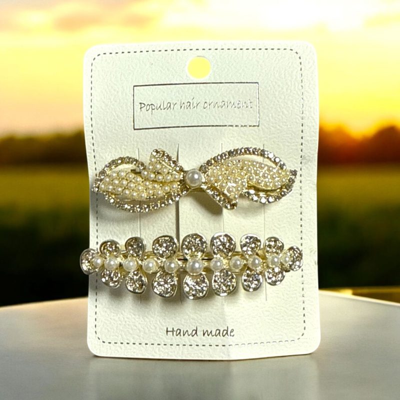 Set 2 Clame de Păr Elegante cu Perle și Strasuri – Model Fundiță & Flori – 12 Cartonașe / Set