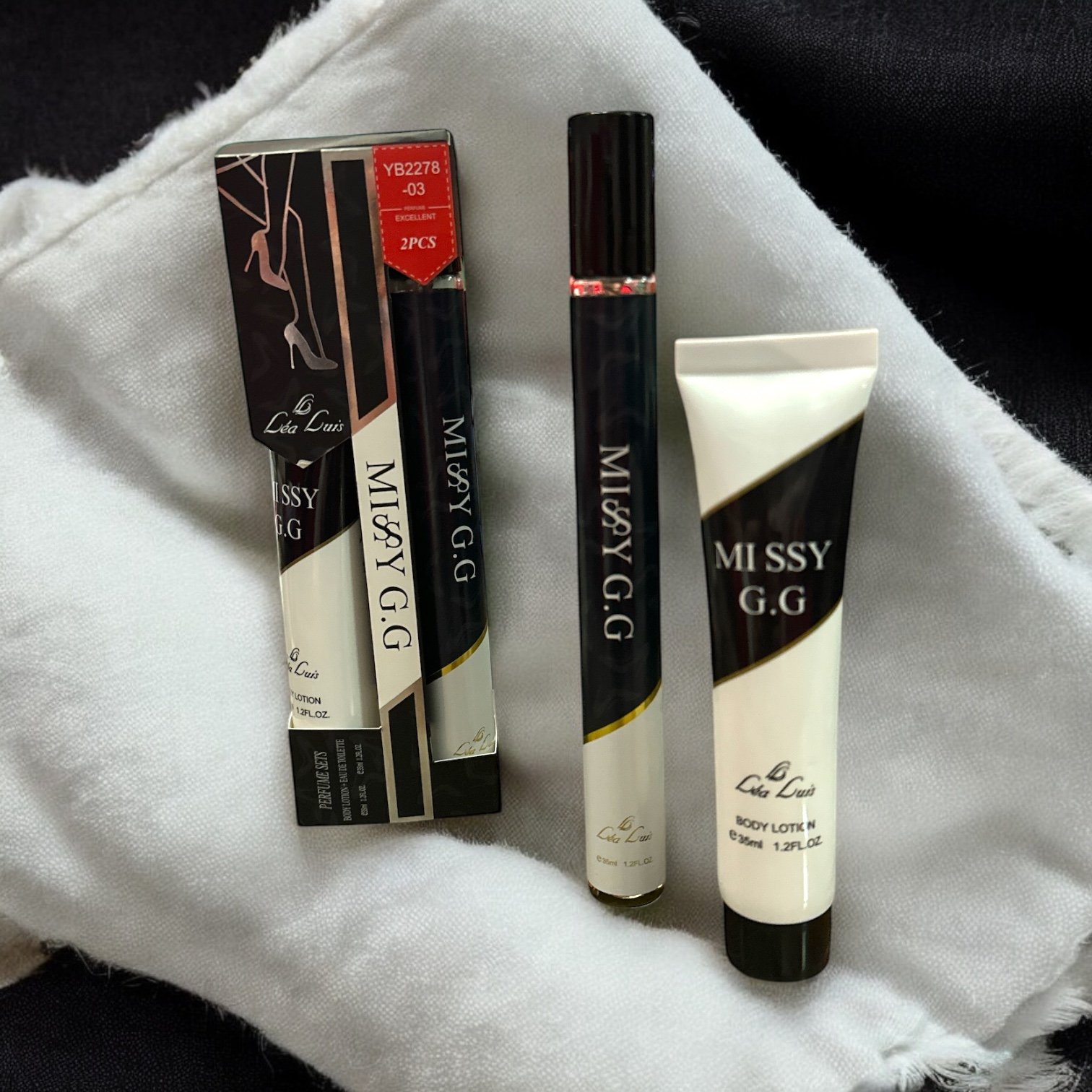 Set Cadou pentru Femei: Apă de Toaletă (Parfum Tip Pix) + Cremă de Corp "MISSY G.G" – YB2278-03
