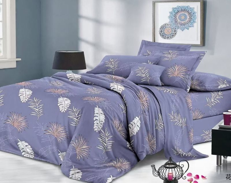 Lenjerie de pat 4 piese din finet – imprimeu frunze tropicale pe fundal mov lavandă – H788