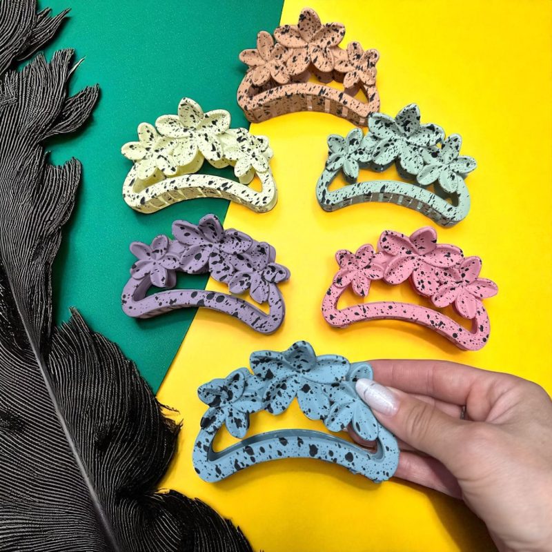 Set 6 clești de păr siliconați cu flori relief – imprimeu stropi