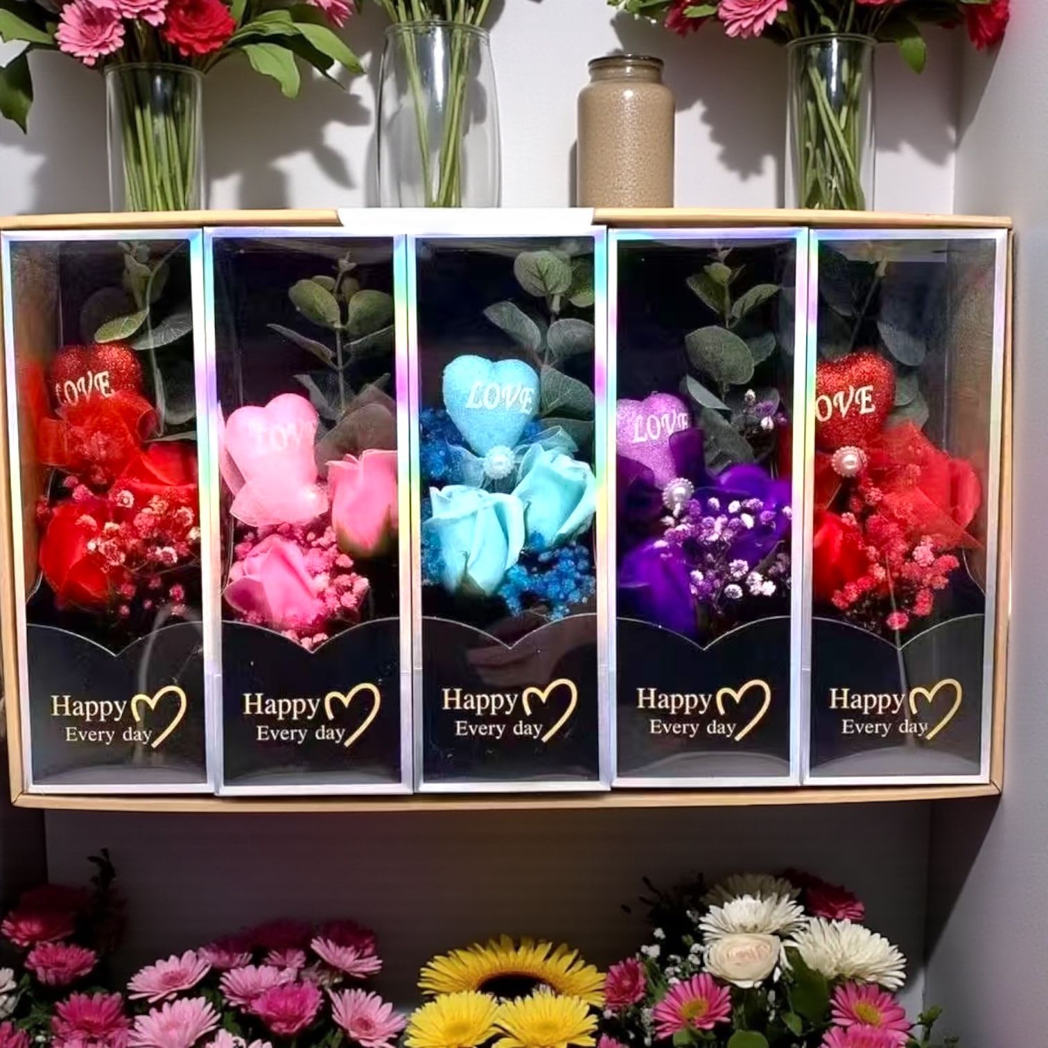 Buchet trandafiri din sapun in cutie cu inimioara „Love” – cadou elegant – 8.3x5.8x23.5cm