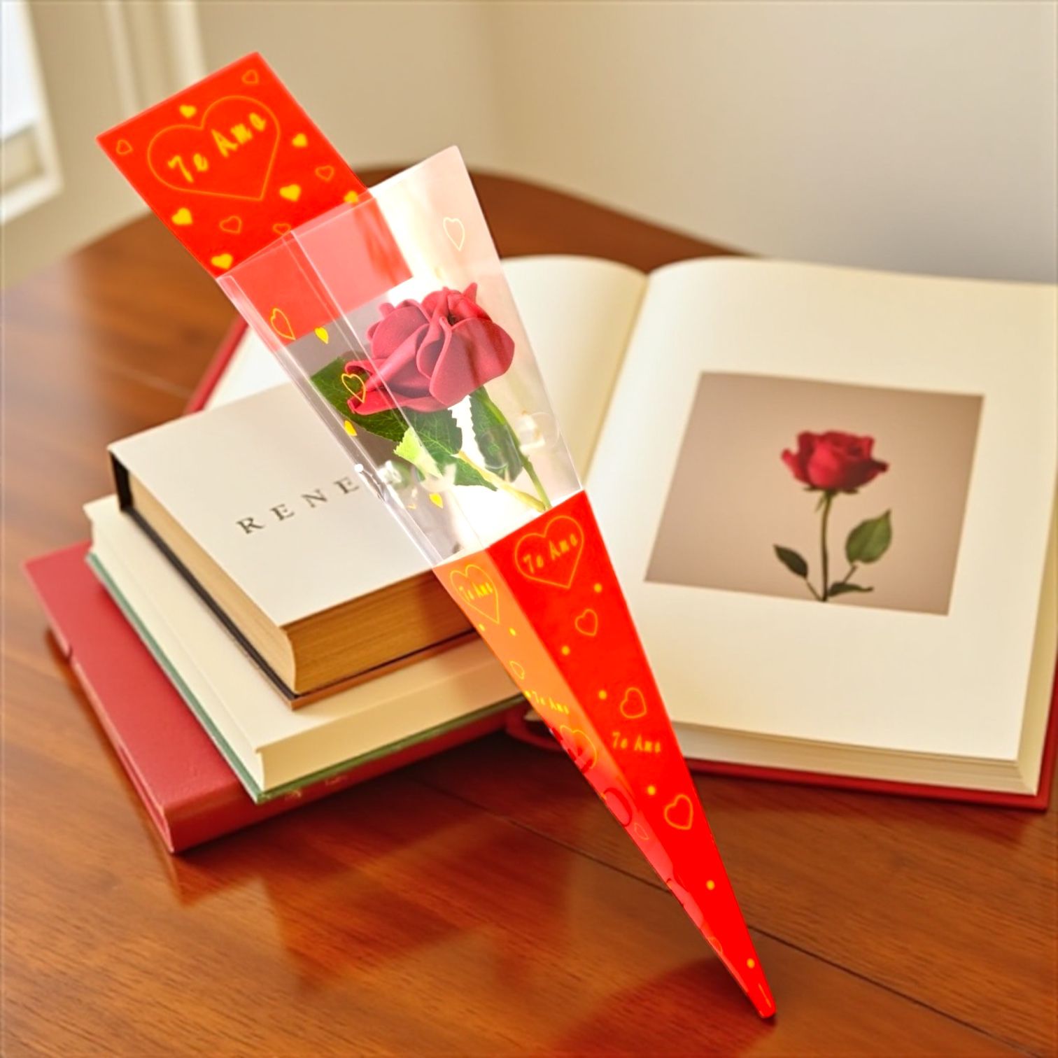 Floare din săpun ambalată individual – roșu / roz – 30x7 cm