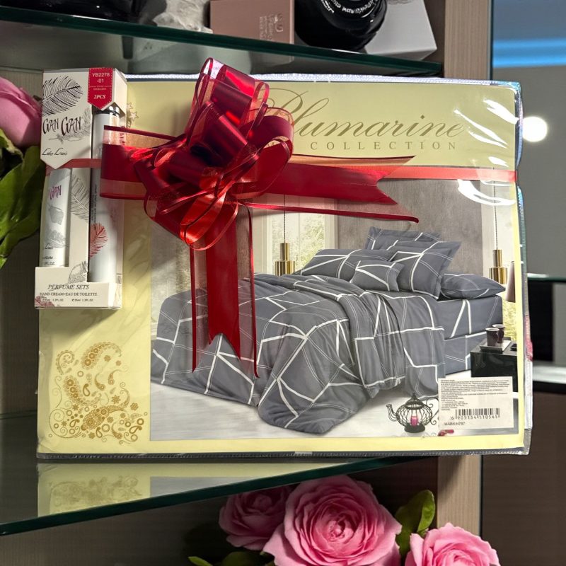 Set cadou H7857 femei rafinate cu lenjerie și parfum cu cremă de mâini