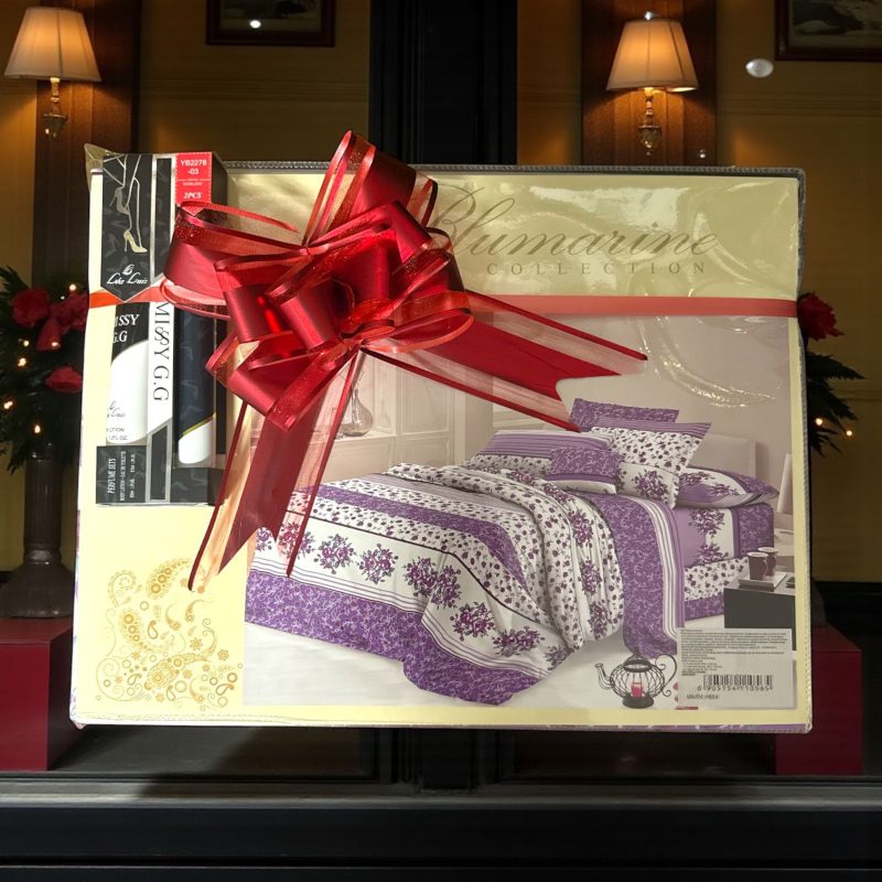 Set cadou H804 femei rafinate cu lenjerie și parfum cu cremă de mâini