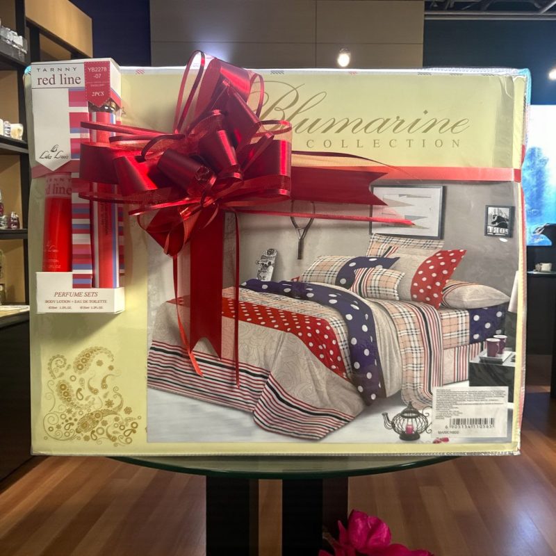 Set cadou H800 femei rafinate cu lenjerie și parfum cu cremă de mâini